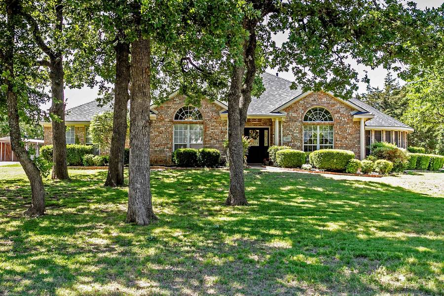 408 Bronco Circle, Shady Shores, TX 76208