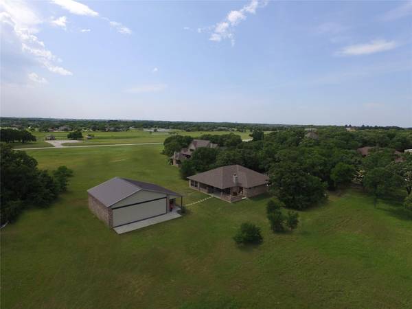 136 Hidden Valley Airpark, Shady Shores, TX 76208