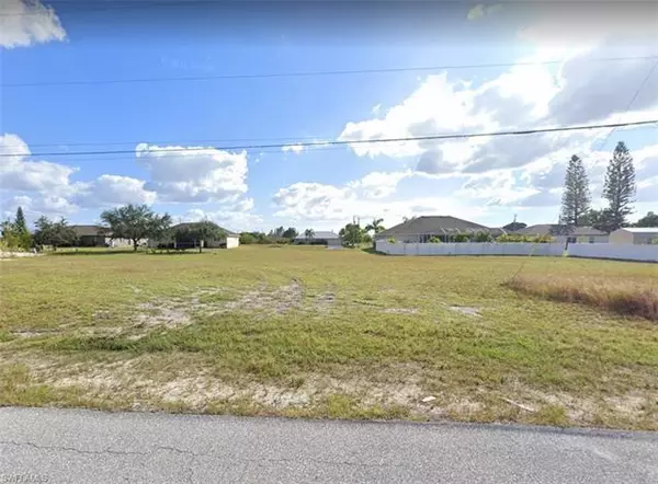 210 NE 20th TER, Cape Coral, FL 33909