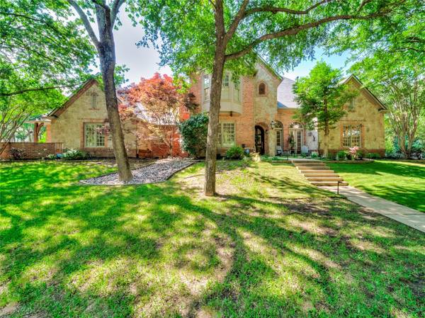 2713 Blue Wood Trail, Flower Mound, TX 75022