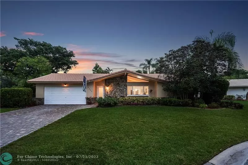 8639 NW 26th Ct, Coral Springs, FL 33065