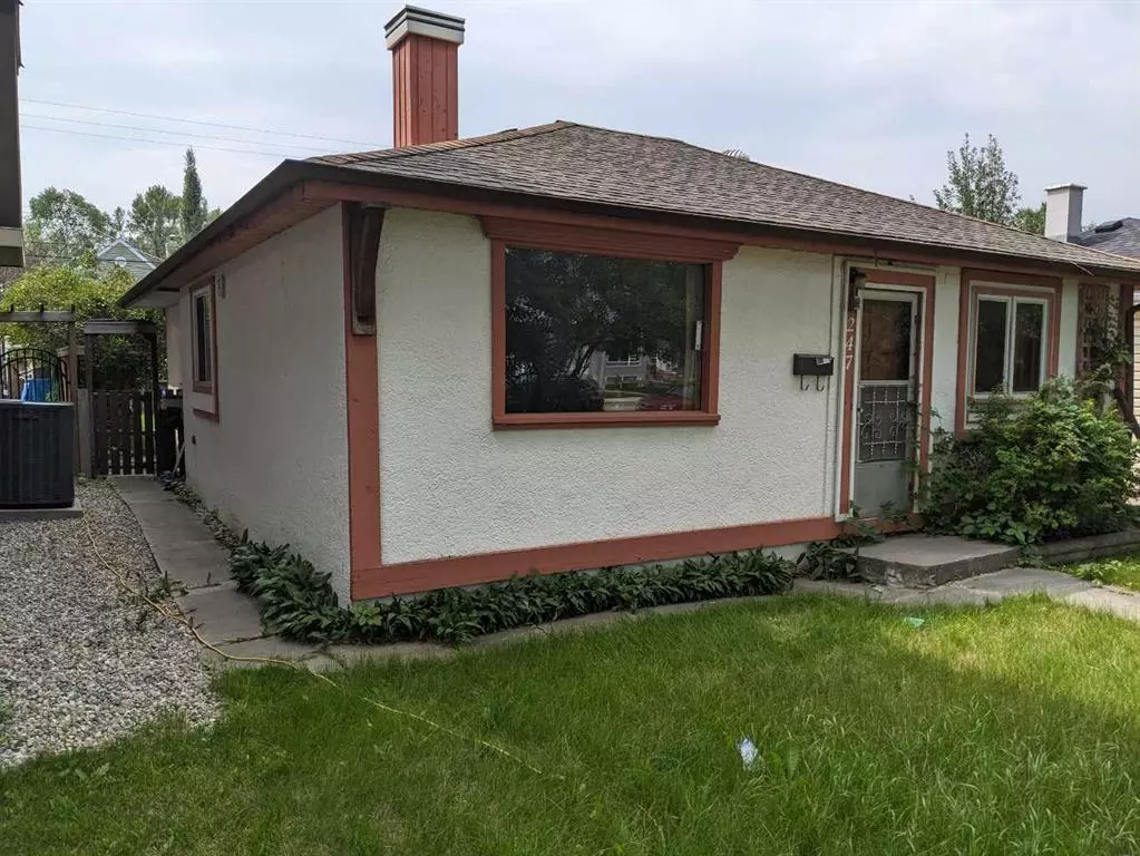 Calgary, AB T2E 1W9,247 24 AVE NE