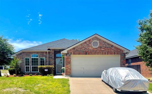 9301 Jason Court, White Settlement, TX 76108