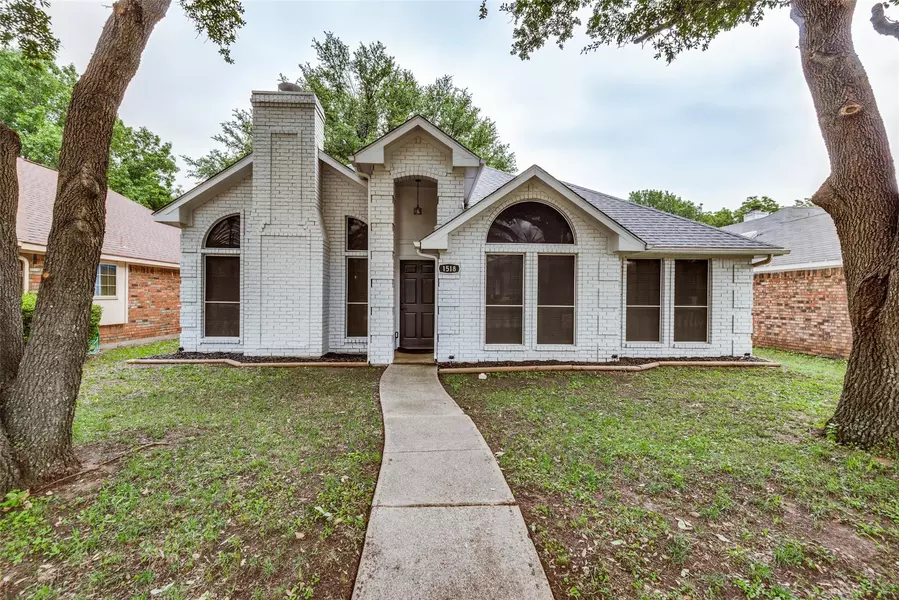 1518 Curtis Lane, Cedar Hill, TX 75104