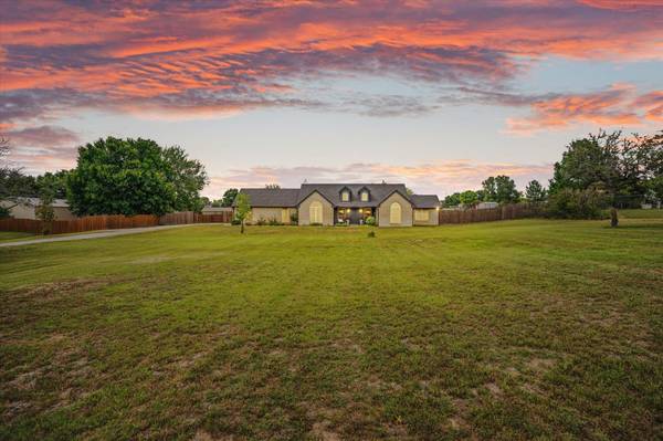 2540 Ranch House Road, Willow Park, TX 76087