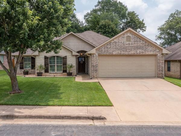 19443 Ruggles Court W,  Flint,  TX 75762