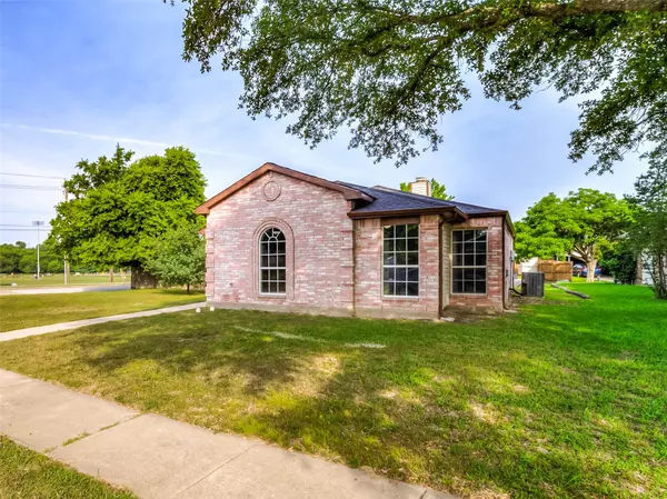 Mckinney, TX 75072,624 High Crest