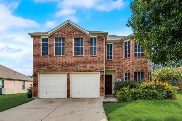 112 Bison Meadow Drive, Waxahachie, TX 75165