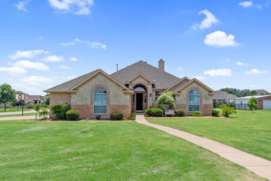 5012 Pheasant Run Drive, Joshua, TX 76058