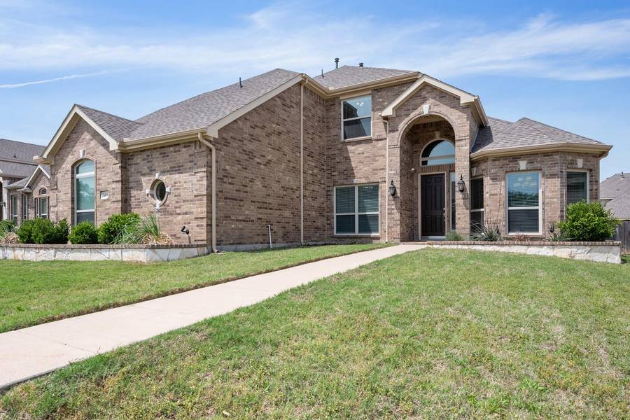 413 Caymus Street, Kennedale, TX 76060