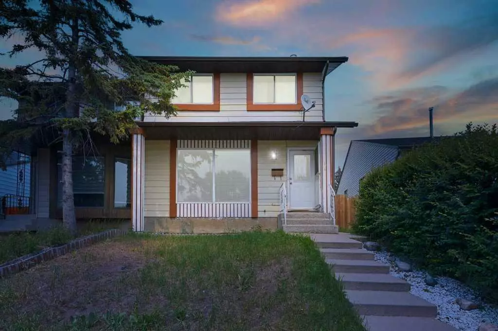 Calgary, AB T3J 1R8,14 Castlepark WAY NE