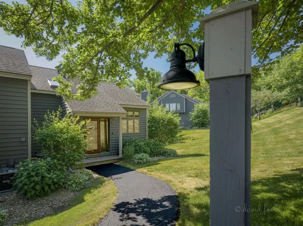 5 Valleywood Lane, Galena, IL 61036