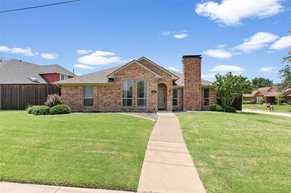 3855 Province Drive,  Carrollton,  TX 75007