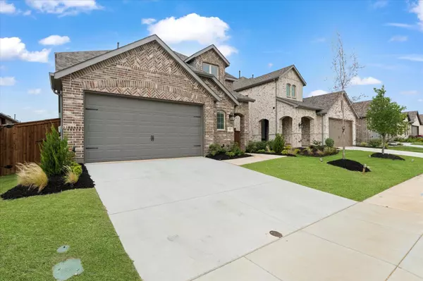 Aubrey, TX 76227,2005 Dappled Grey Avenue