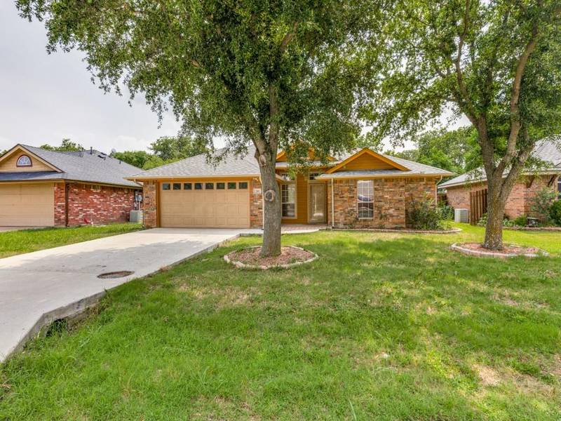 209 Vista Ridge Drive, Venus, TX 76084