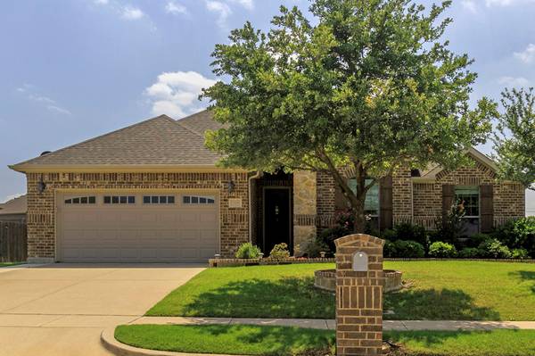 3209 Brighton Drive, Midlothian, TX 76065