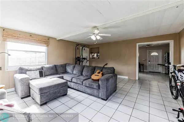 Oakland Park, FL 33334,120 NE 58th St