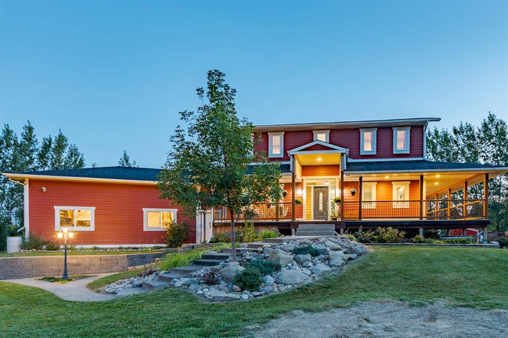 Airdrie, AB T4B 2A4,21 Farries DR SE