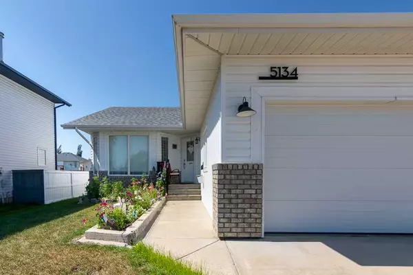 Blackfalds, AB T4M 0E7,5134 Prairie Ridge AVE