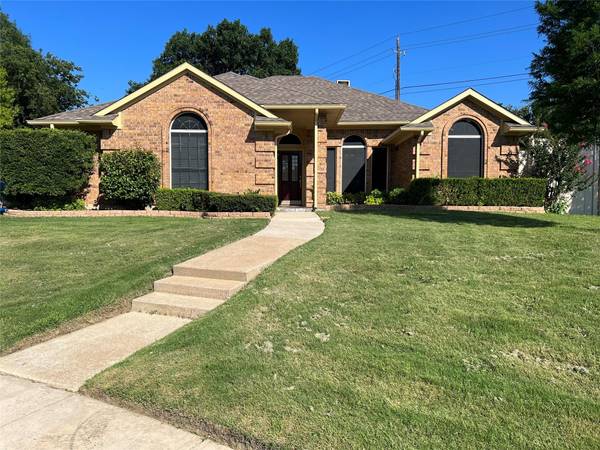 2104 Monterrey Place, Carrollton, TX 75006