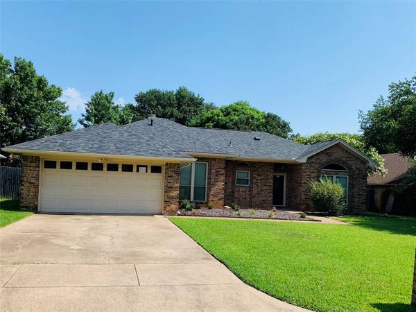 8905 Marti Lane, North Richland Hills, TX 76182