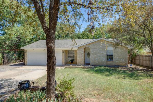 312 N Dick Price Road,  Kennedale,  TX 76060