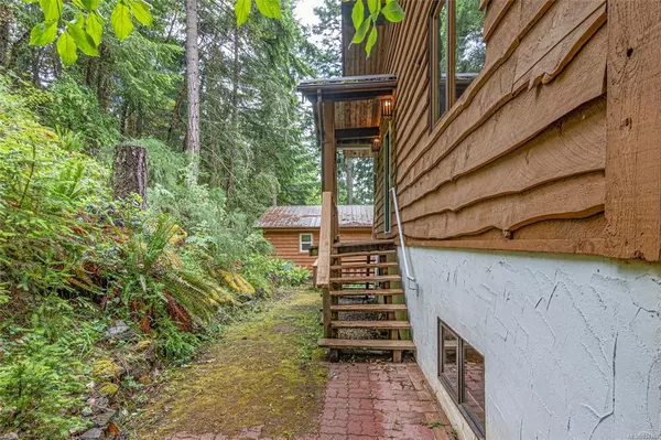 Salt Spring, BC V8K 1M7,247 South Bank Dr