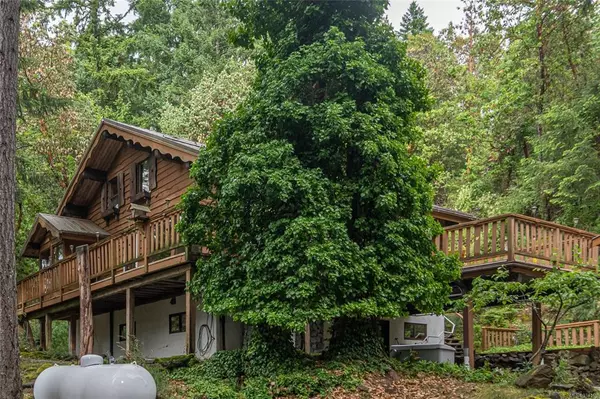 Salt Spring, BC V8K 1M7,247 South Bank Dr