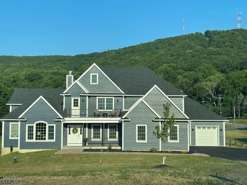 6 Sutton Ct, Hardyston Twp., NJ 07419