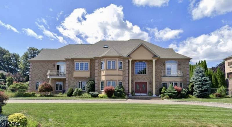 23 Mountainview Ct, Totowa Boro, NJ 07512