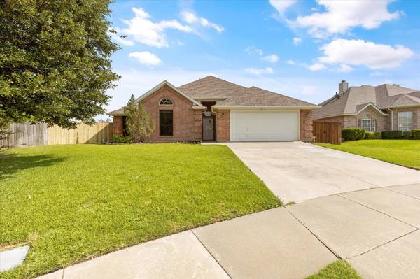 8465 Emerald Circle, North Richland Hills, TX 76180