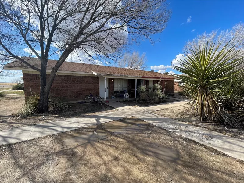 308 Cedar Street, Roscoe, TX 79545