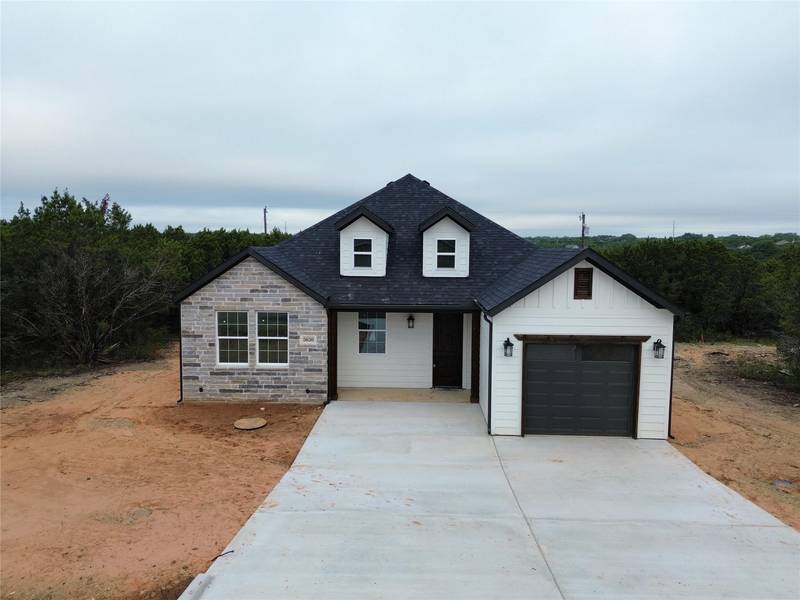 5630 Barkridge Drive, Granbury, TX 76048