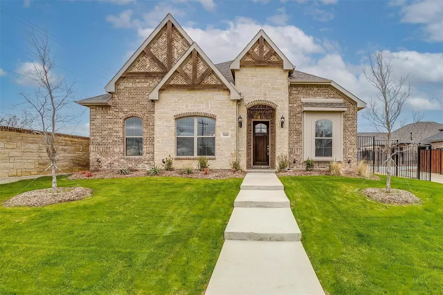 1666 Ethan Circle, Midlothian, TX 76065