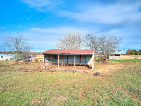 Elmore City, OK 73433,24872 E County Rd 1655