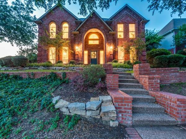 673 Water Oak Drive, Plano, TX 75025