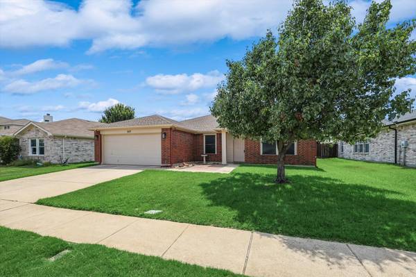 217 Hilltop Drive, Justin, TX 76247