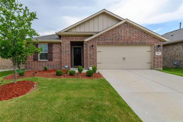 2206 Starling Street, Crandall, TX 75114