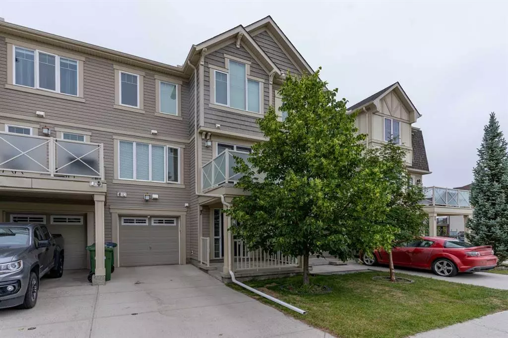 Airdrie, AB T4B 3R5,328 Windstone GDNS SW