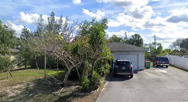 5448 28th AVE SW, Naples, FL 34116