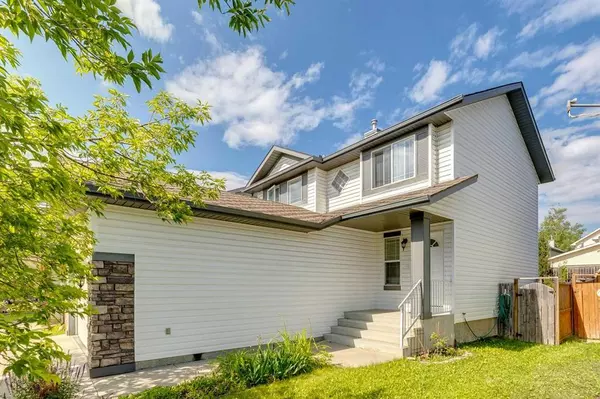 Calgary, AB T3K 5B1,12718 Coventry Hills WAY NE