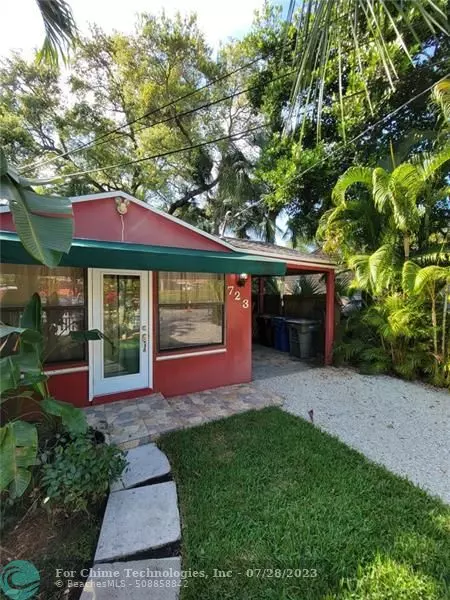 723 SW 14th Ter, Fort Lauderdale, FL 33312