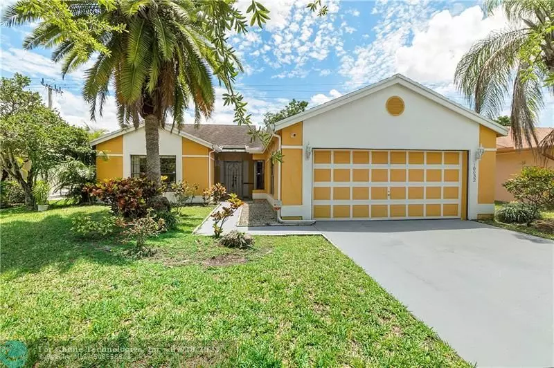 10032 NW 70th St, Tamarac, FL 33321