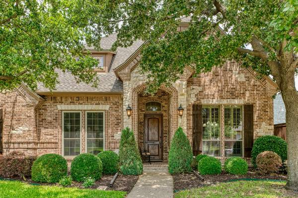 8312 Park Brook Drive, North Richland Hills, TX 76182