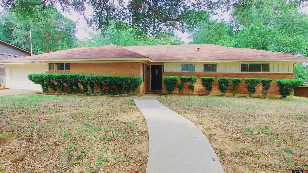 2918 Bain Place, Tyler, TX 75701