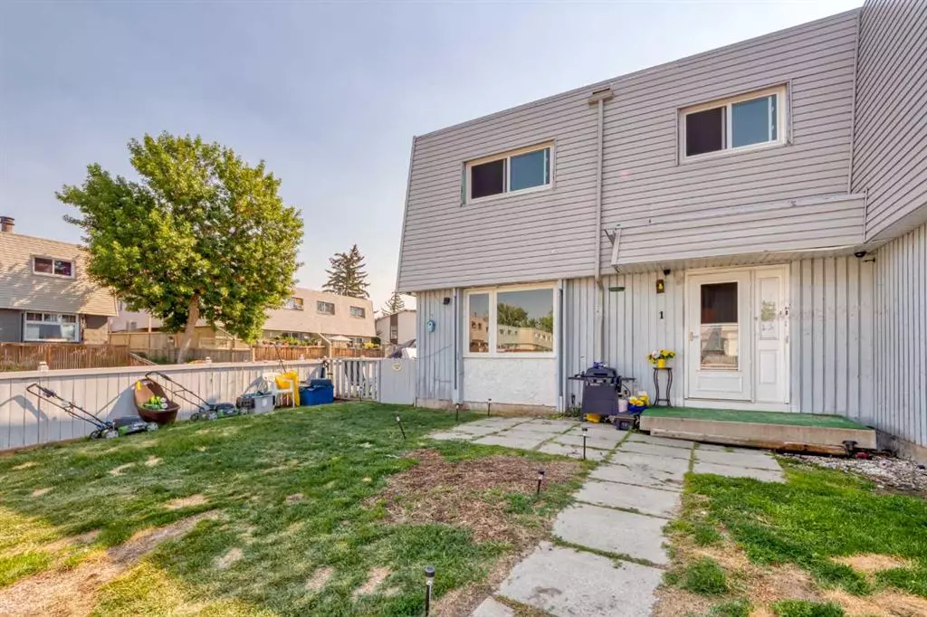 Calgary, AB T2K 5M9,6420 4A ST NE #1