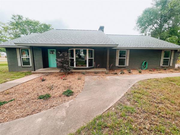 201 Morrison Avenue,  Athens,  TX 75751