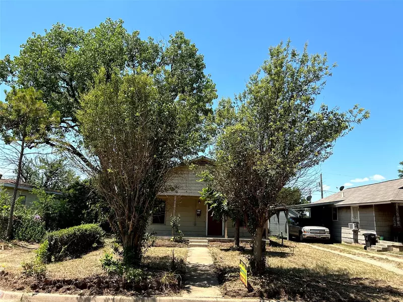 2911 22nd Street, Fort Worth, TX 76106