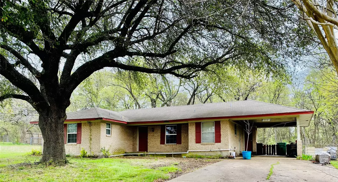 8277 Breeland Drive, Kemp, TX 75143