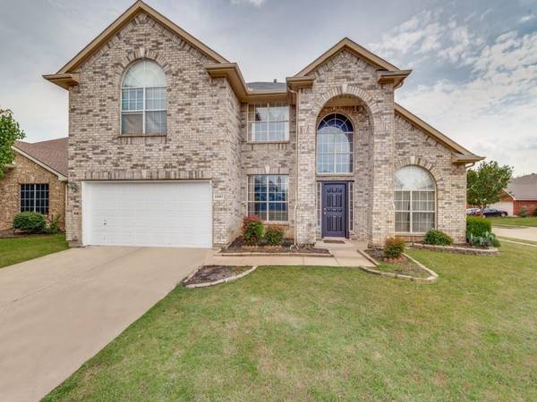 2447 Ranchview Drive, Grand Prairie, TX 75052